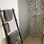 Les Duplex De La Place Des Ecoles Spa