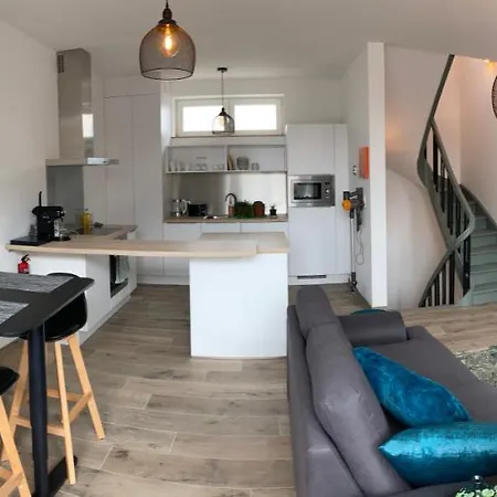 Les Duplex De La Place Des Ecoles *