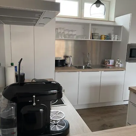 Les Duplex De La Place Des Ecoles سبا