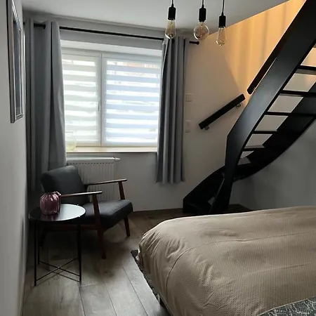 Les Duplex De La Place Des Ecoles